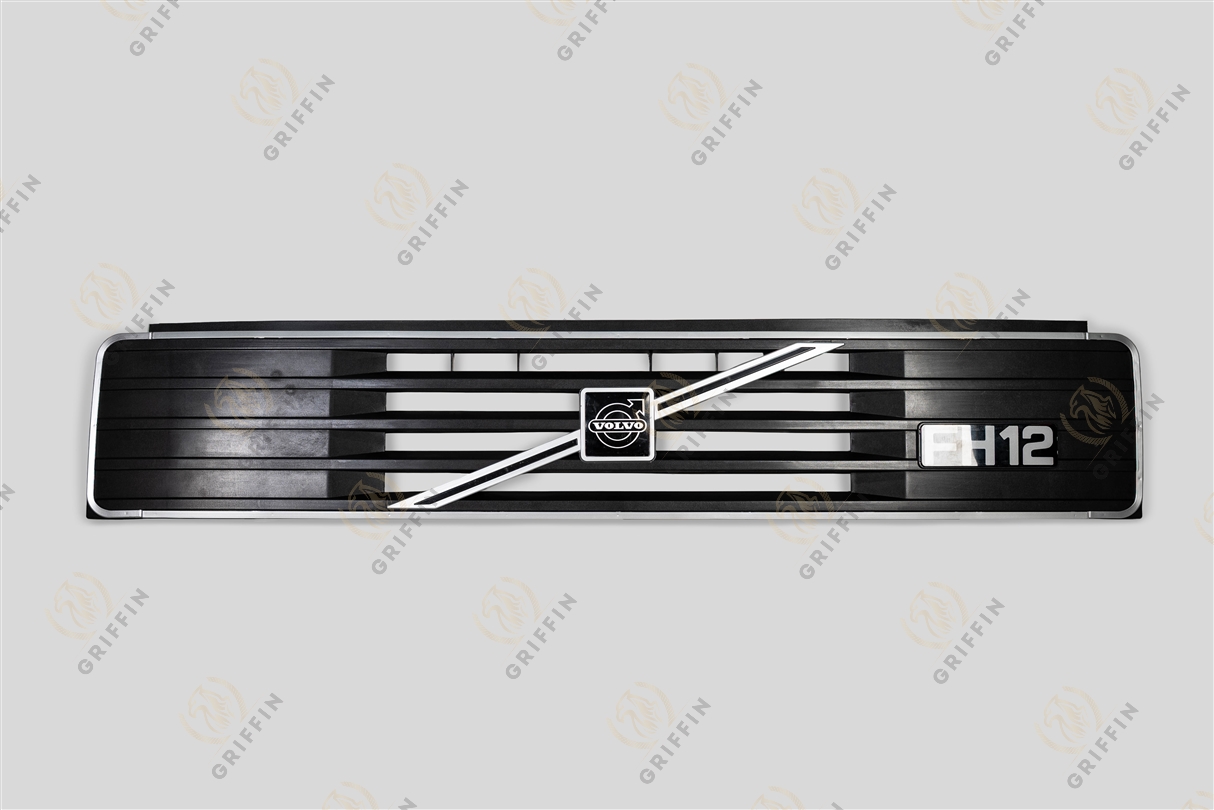 GK127997 Решетка радиатора верхняя часть V FH 1V (двойная) Volvo