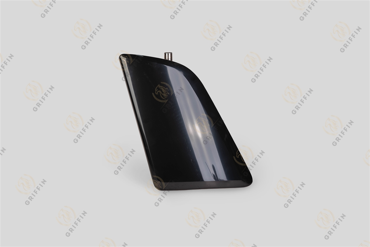 GK124893 Дефлектор капота правый V FH 4V Volvo