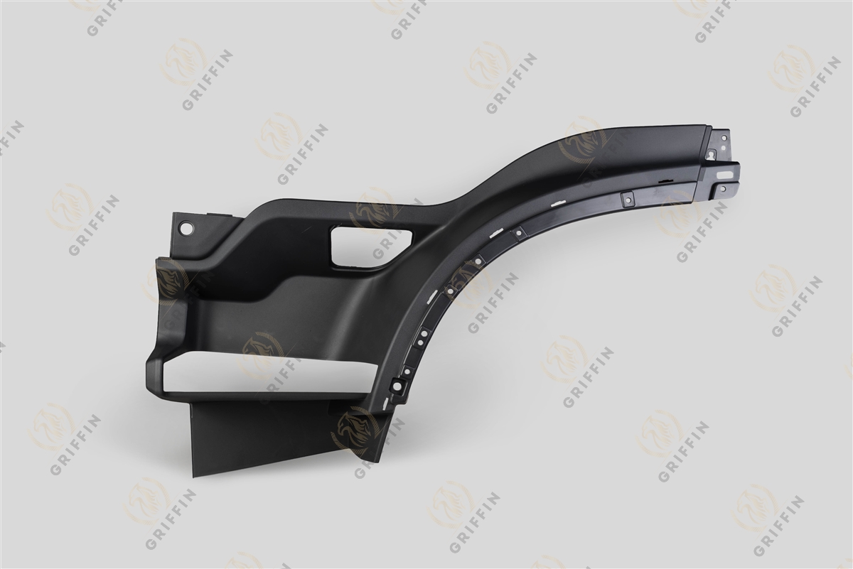 GK126042 Подножка с крылом левая V FM 4V 2021 Volvo