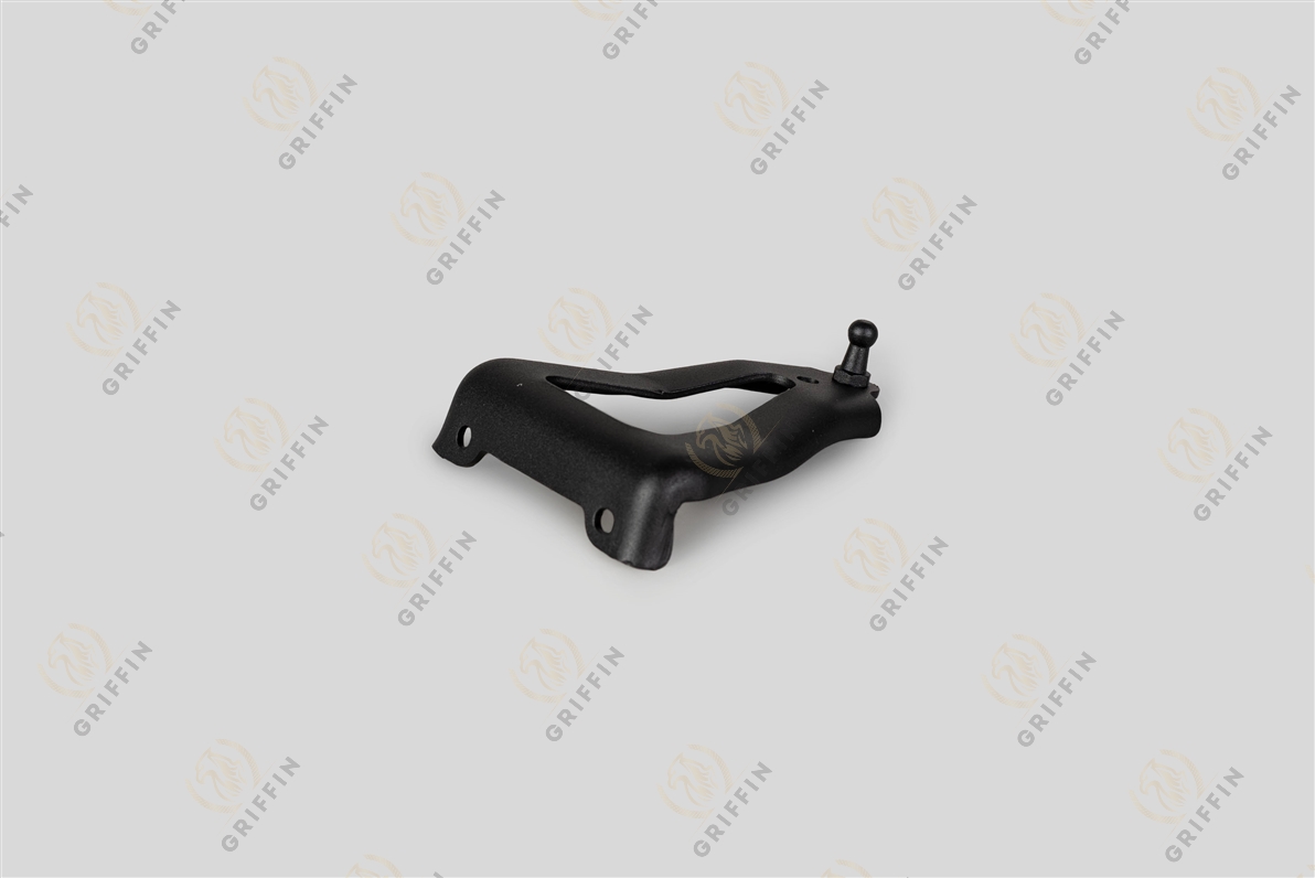 GK129358 Кронштейн решетки радиатора 6 серия