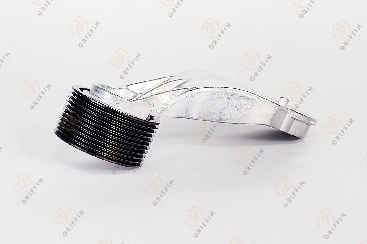 V20521447 Натяжитель ремня Volvo Renault