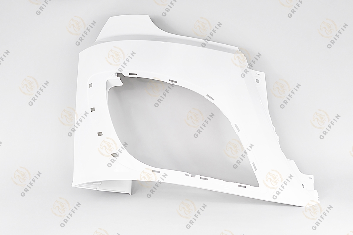 GK122692 Облицовка фары правая DAF XF106