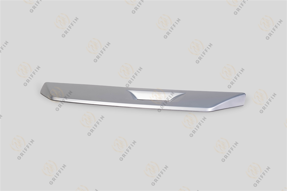 GK129662 Крышка кроншт. зеркала правая V FH 4V (серебристая)