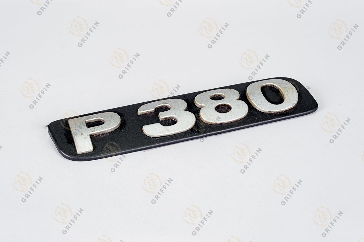 1538795 Шильдик P380 (Б/У)