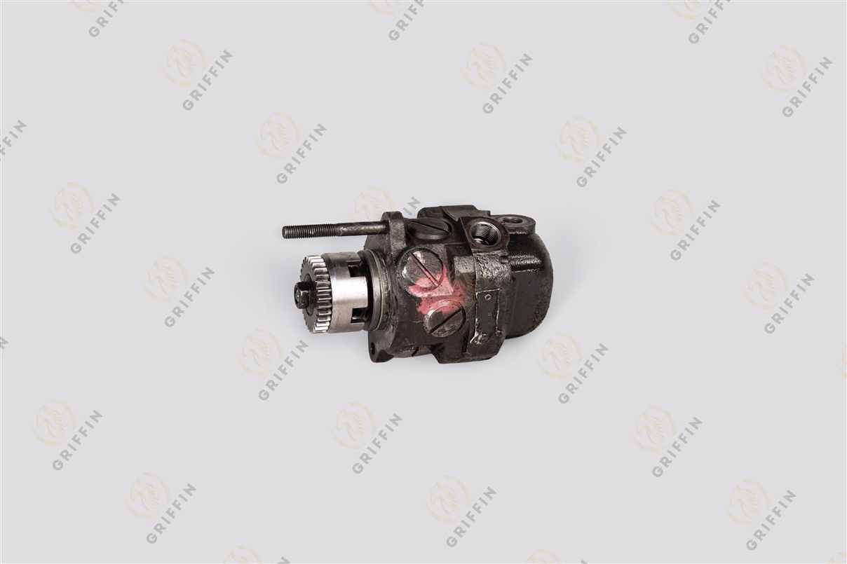 1734726 Гидравлический насос двухконтурного гидроусилителя (Б/У)