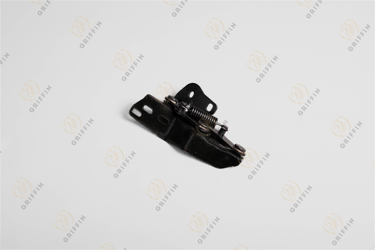 Шарнирная петля левая 6 серия