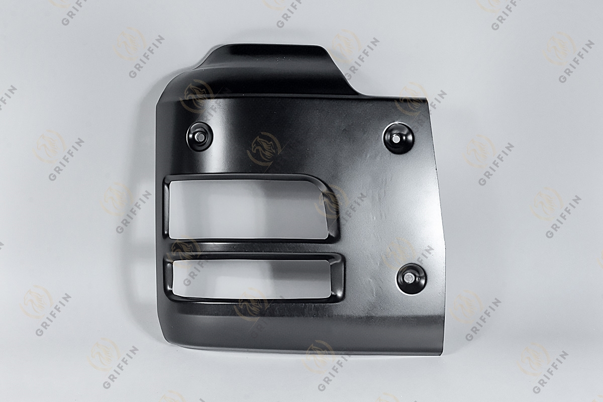 GK122204 Бампер правый  MAN TGS/TGA M.L.LX (металл.)