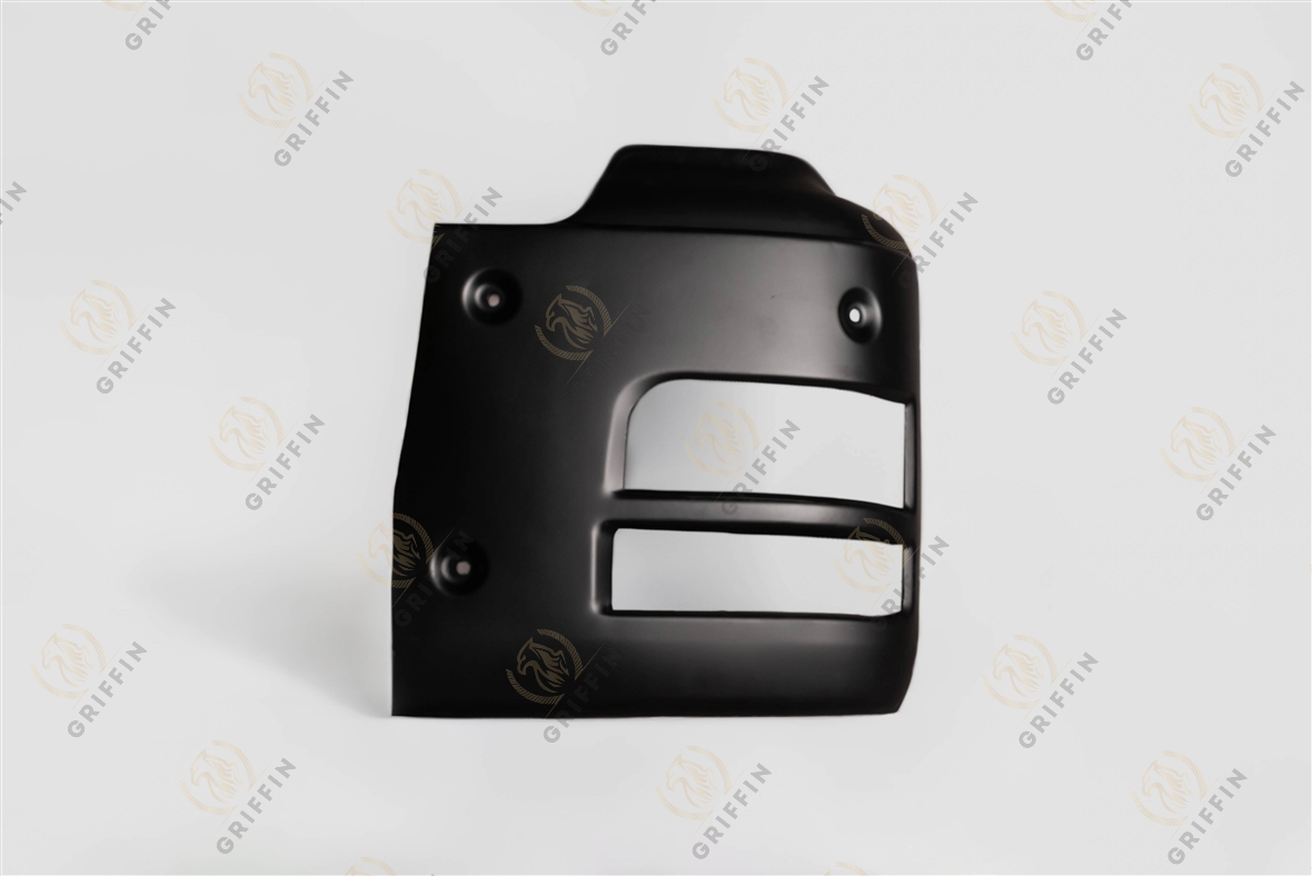 GK124381 Бампер металл лев SITRAK