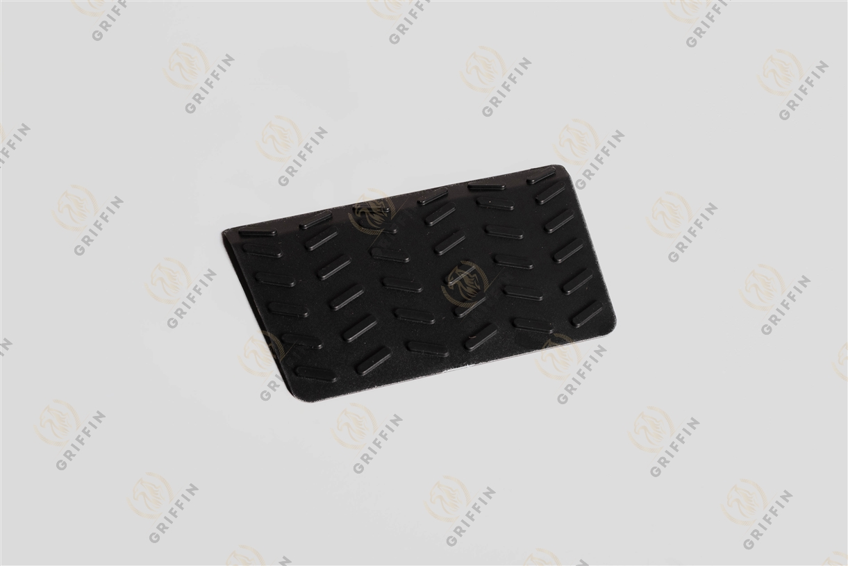 GK126380 Ступень подножки бампера Sitrak